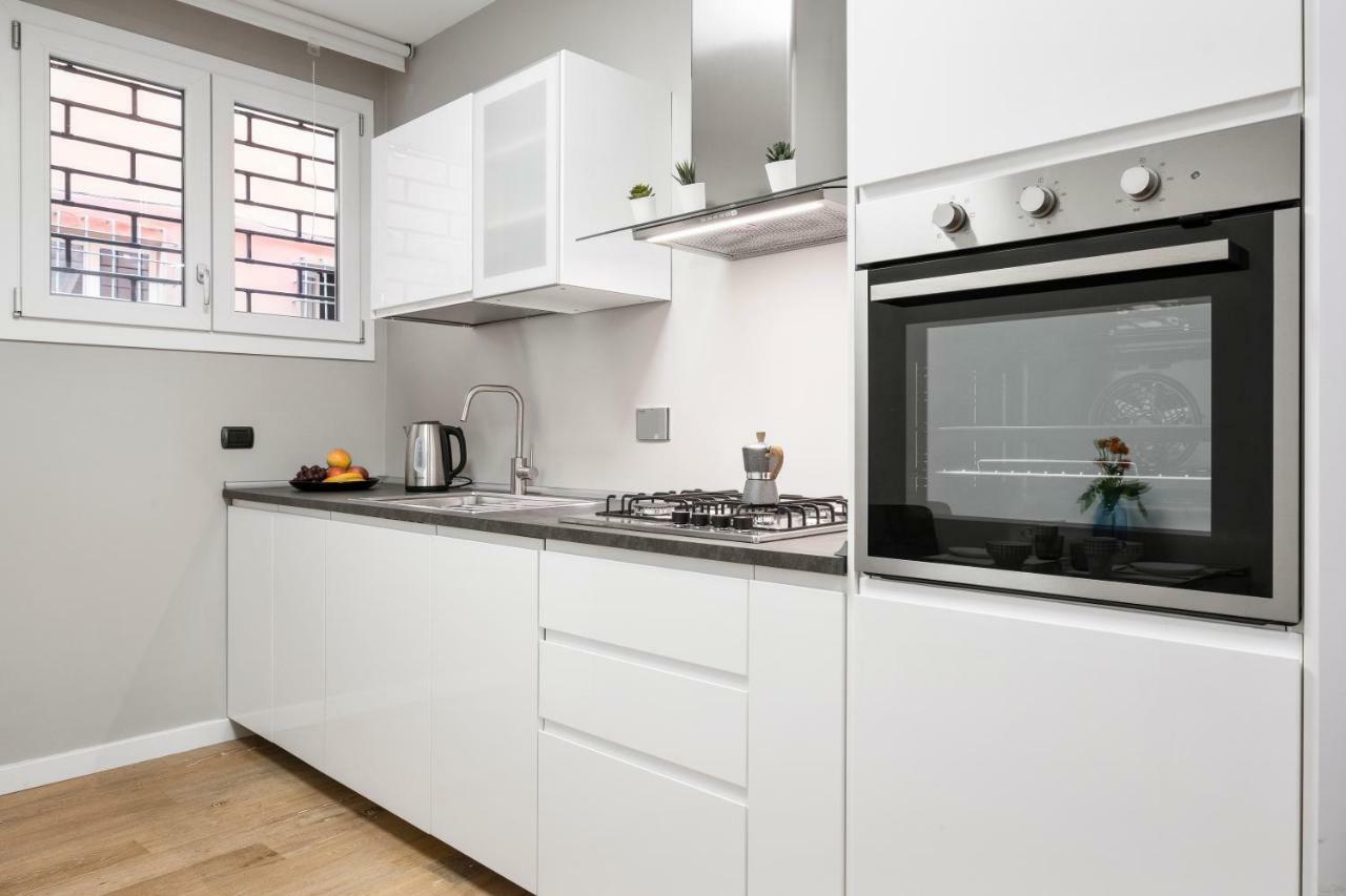 Duplex Luxurious Apt In The Heart Of Bologna Bolonha Exterior foto